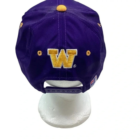 Vintage Washington Huskies snapback hat - Picture 2 of 6
